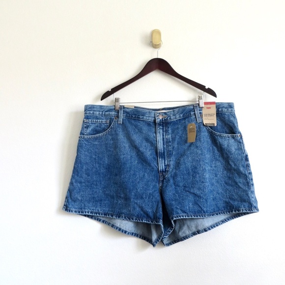 NEW! Levi"s High Waisted Mom Shorts Denim Jean Blue Medium Wash SZ 24W - Picture 10 of 16